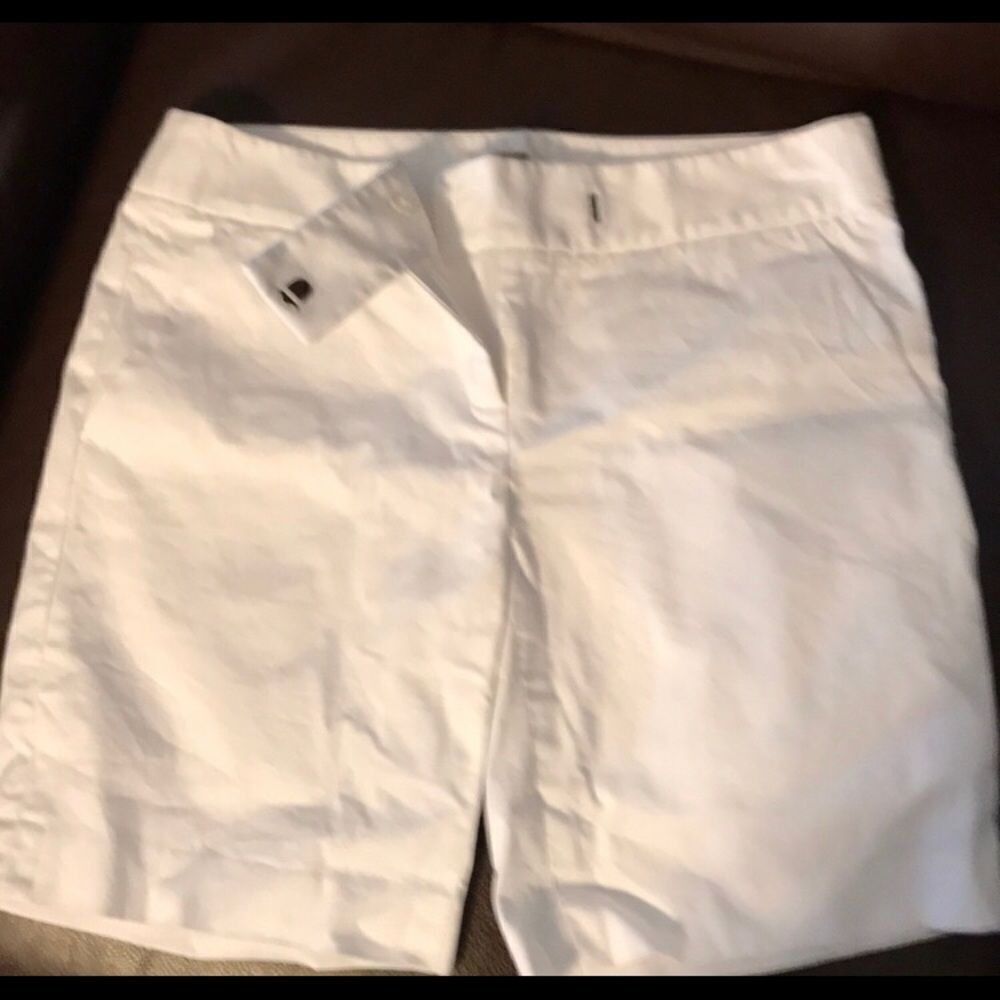 Halogen Shorts SIZE 0 White